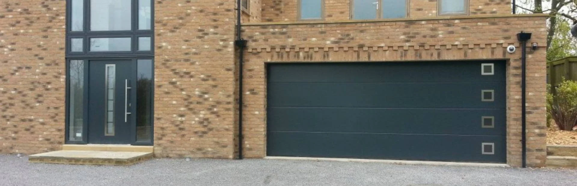 secure garage doors 4